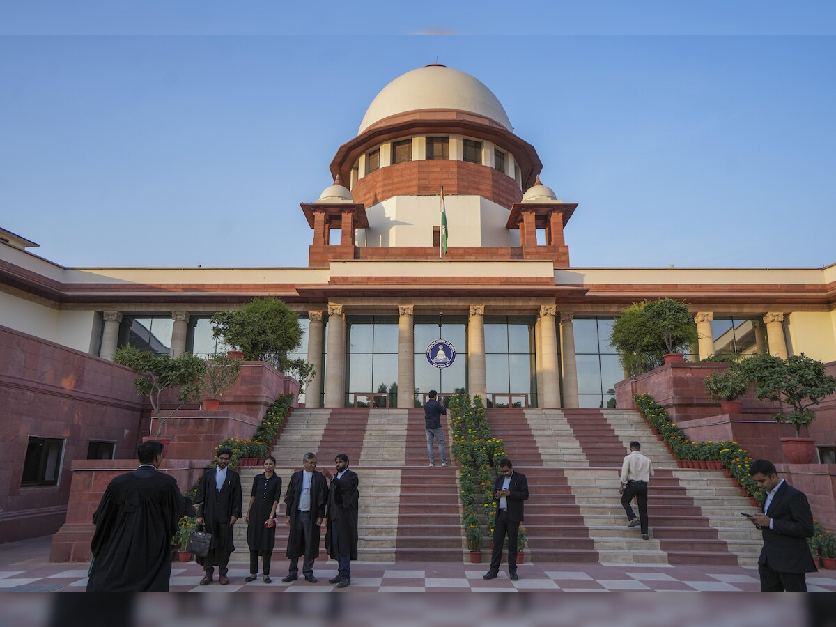 Supreme Court Slams West Bengal Over Attack on Judges During SIR Election Duties, Orders Central Probe