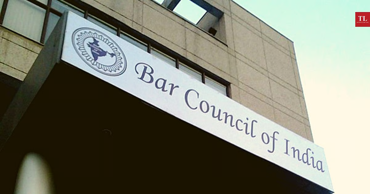 Supreme Court Questions Delhi HC Verdict Against Debarring Law Students Over Low Attendance